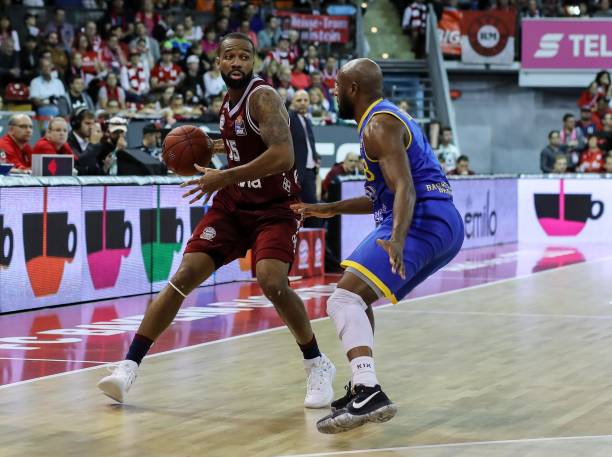 暂停调整 暂停调整